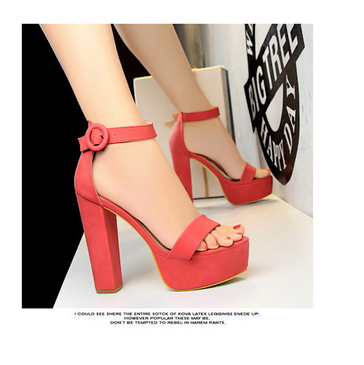 European and American style thick heel super thin high heels sexy nightclub women’s shoes waterproof platform open toe belt buckle sandals