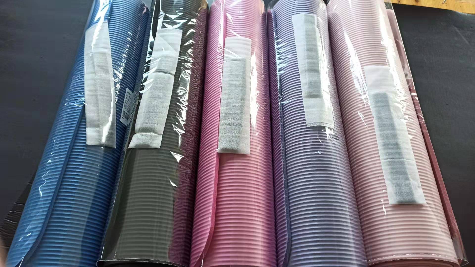 Yoga mat women’s gymnastics mat sleeping mat sports dancing mat men’s fitness mat non-slip thickened yoga mat factory wholesale