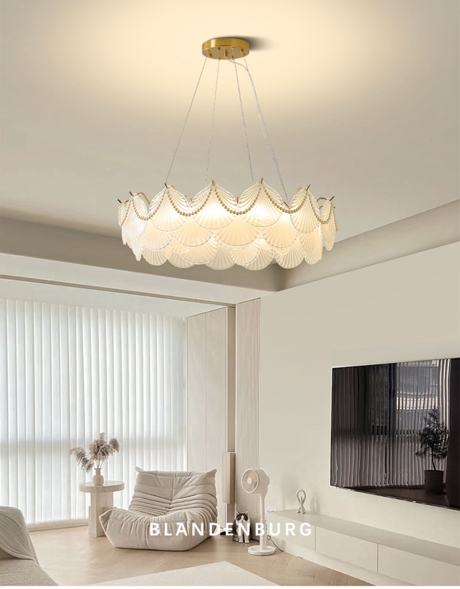 French crystal chandelier light luxury warm romantic art pearl shell lamp creative glass cloud LED chandelier