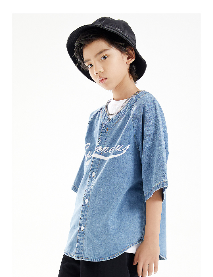 Trendy summer new boys’ short-sleeved denim baseball uniform loose children’s soft denim shirt middle and big children’s thin section