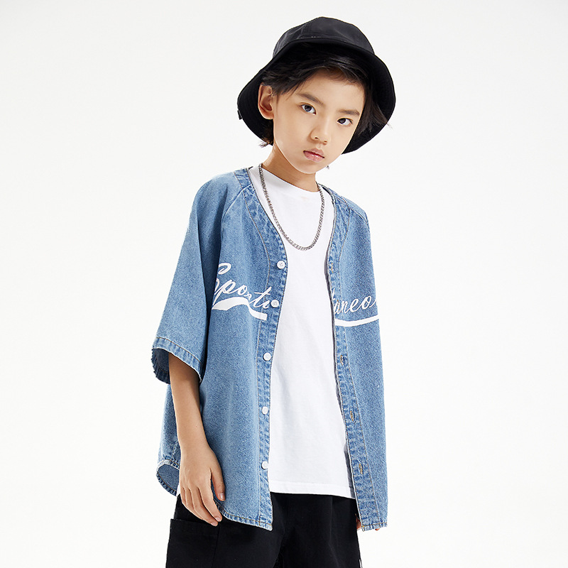 Trendy summer new boys’ short-sleeved denim baseball uniform loose children’s soft denim shirt middle and big children’s thin section
