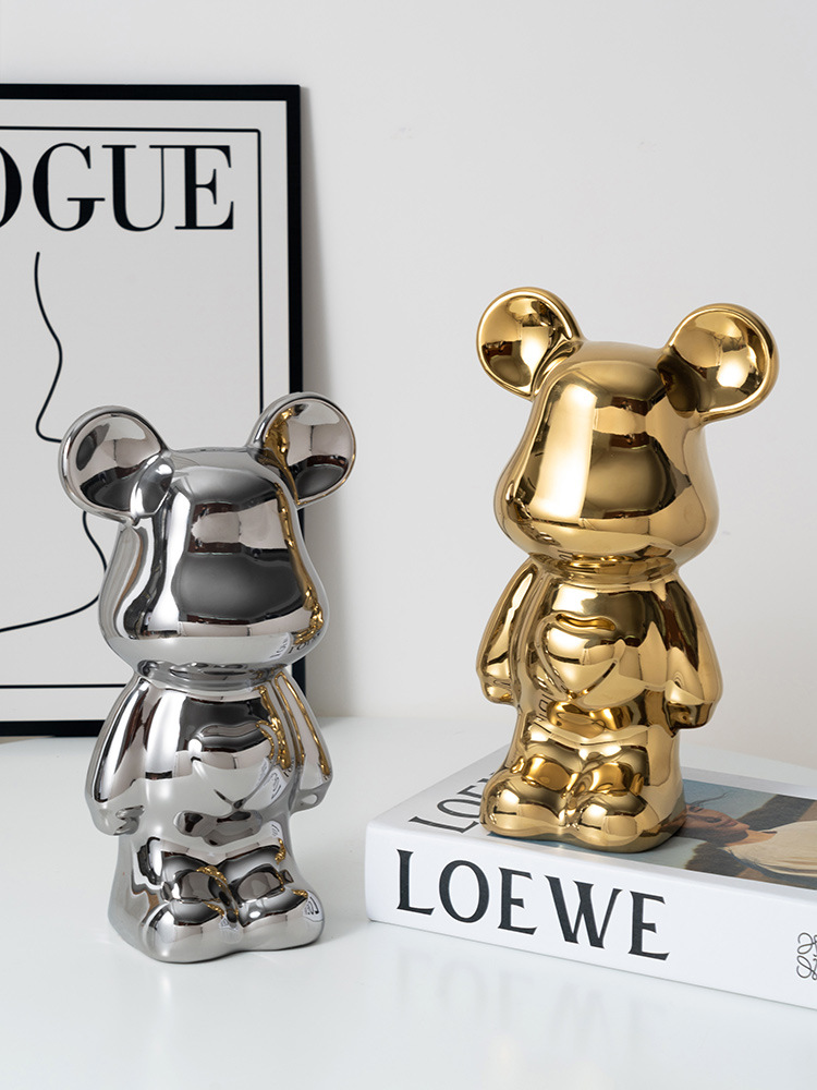 Light luxury love bear decoration living room high-end soft decoration TV cabinet wine cabinet cartoon violent bear hand office boy
