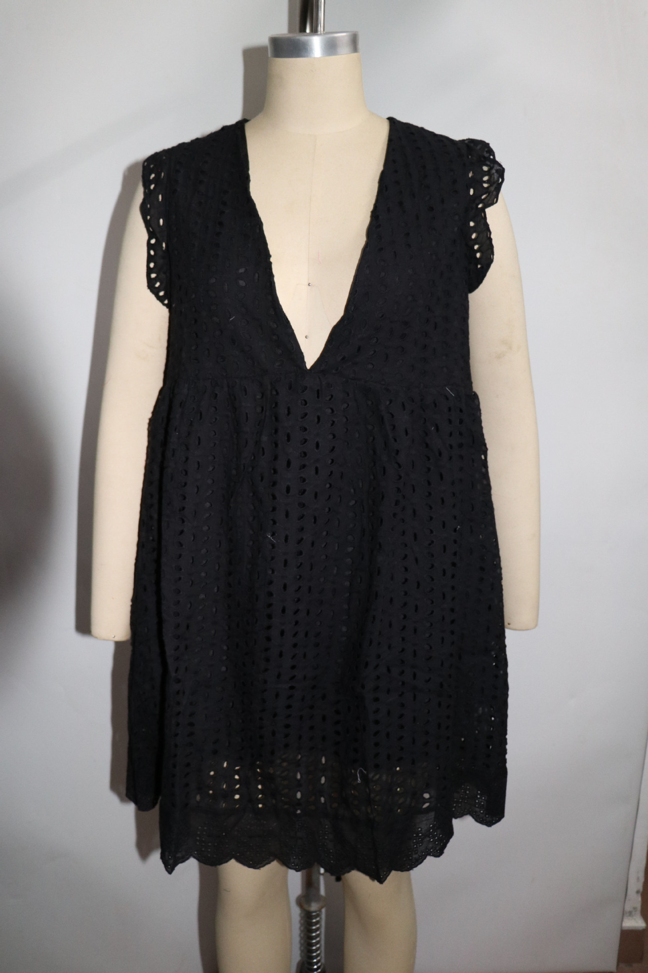 Lace jacquard cutout V-neck dress