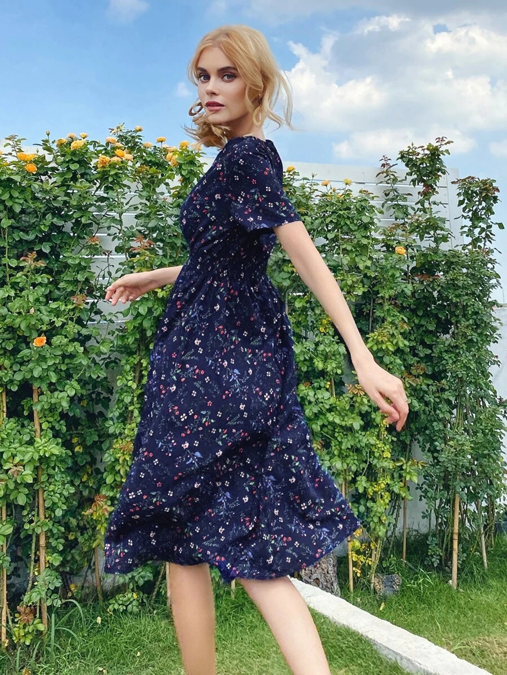 Summer floral print short-sleeved dress