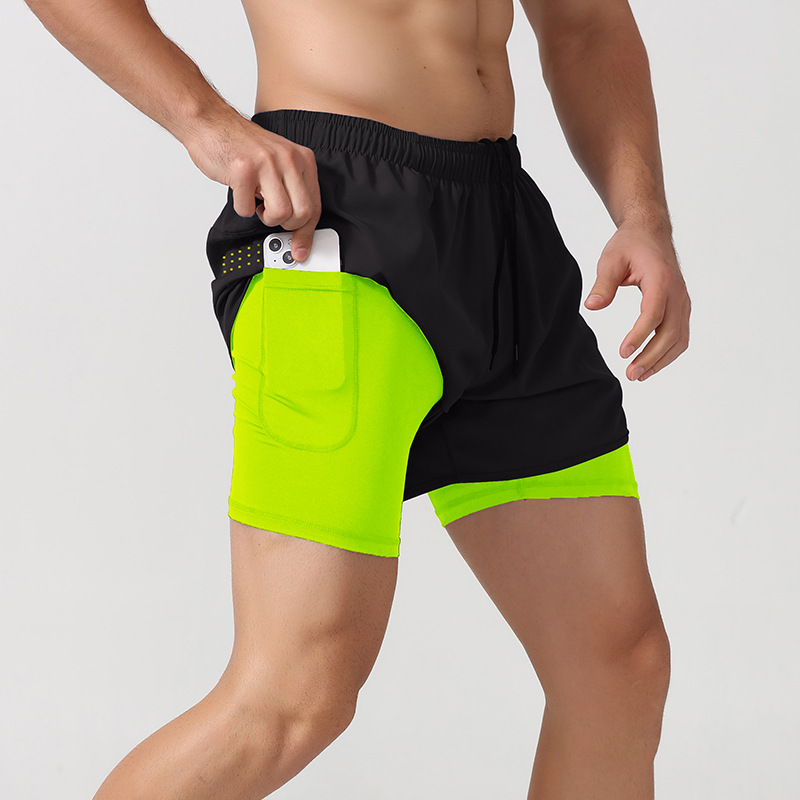 Three-quarter quick-drying double-layer gym shorts with anti-slip lining