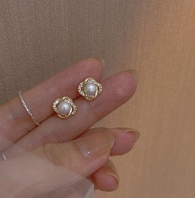 925 silver needle pearl earrings