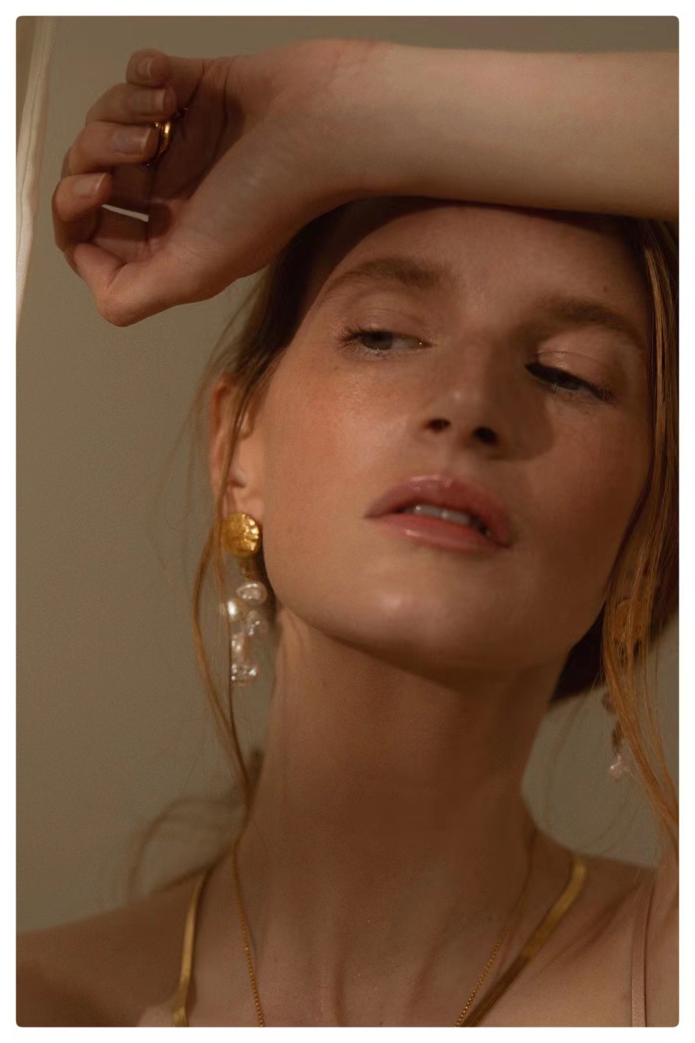 Baroque pearl earrings