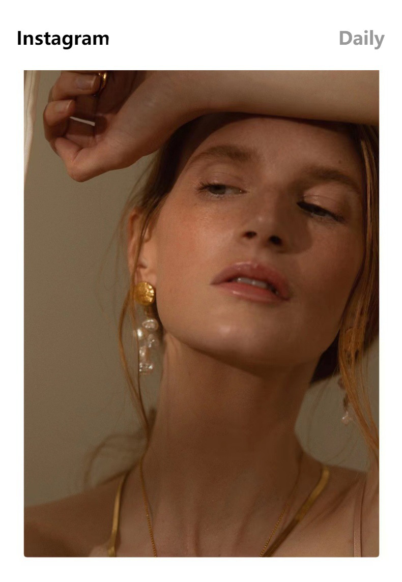 Baroque pearl earrings