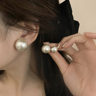 Baroque shaped fresh water pearl 925 silver needle
