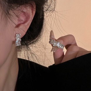 Baroque shaped fresh water pearl 925 silver needle