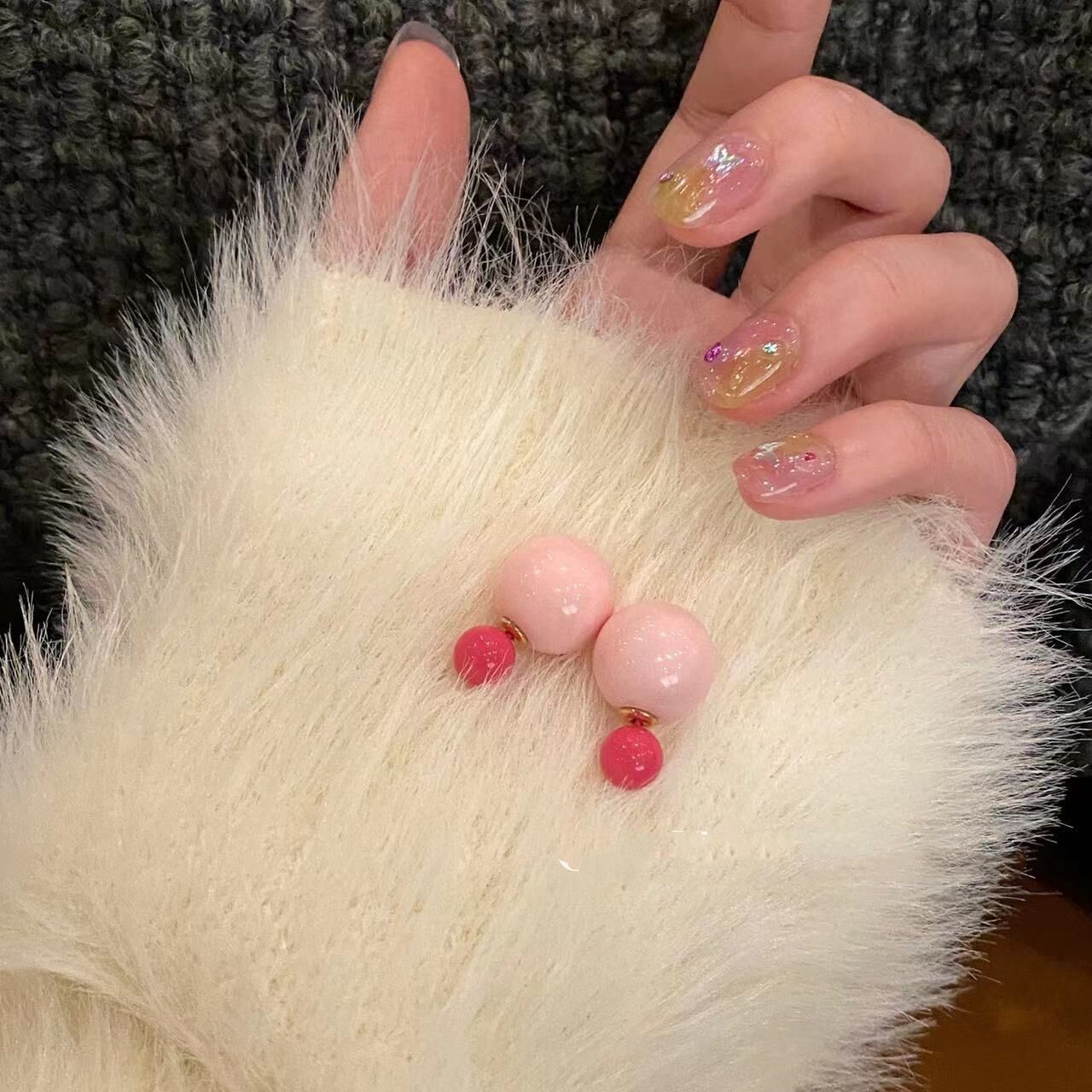 Bubblegum back pendant with two ball candy earrings