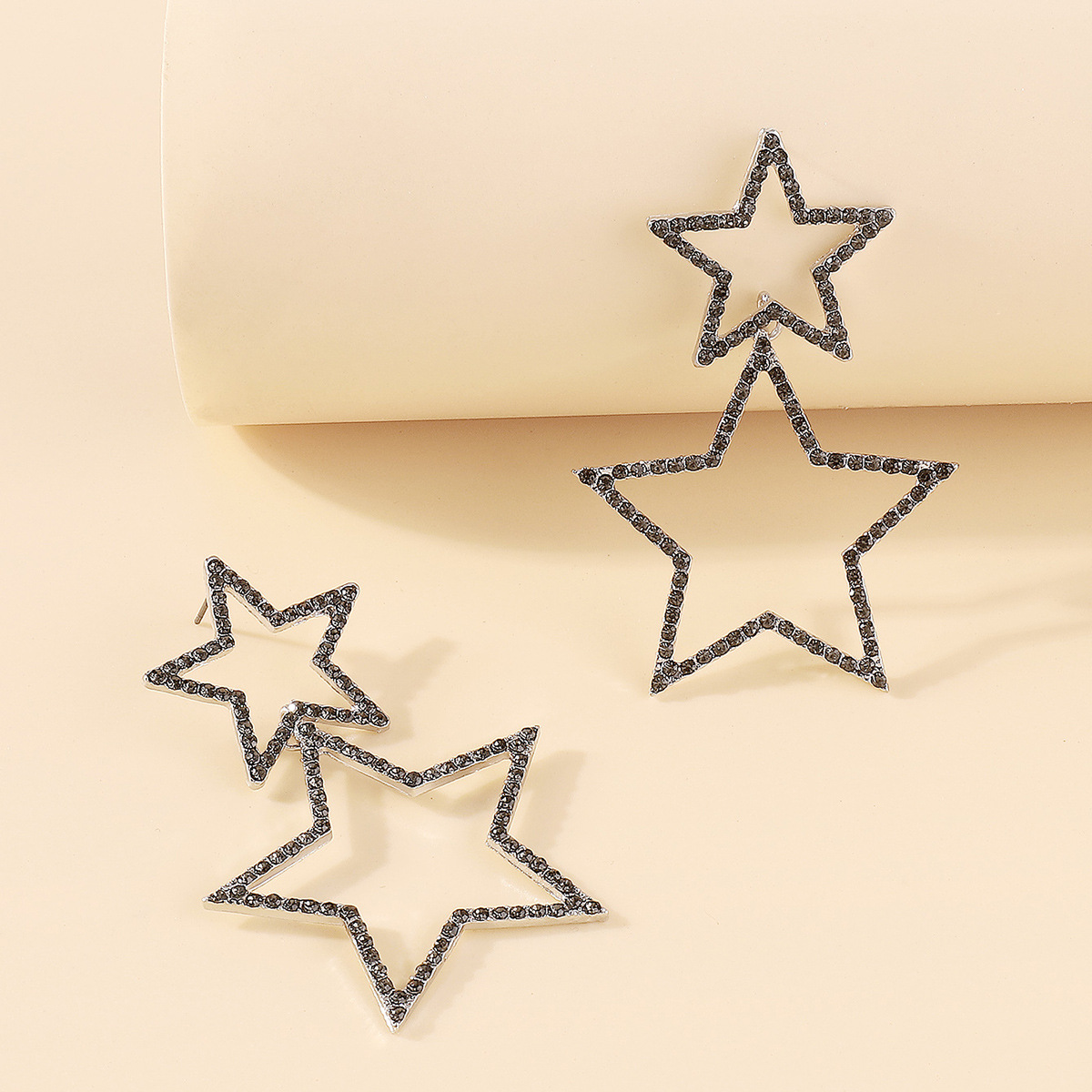 Double rhinestone earrings with five-pointed star