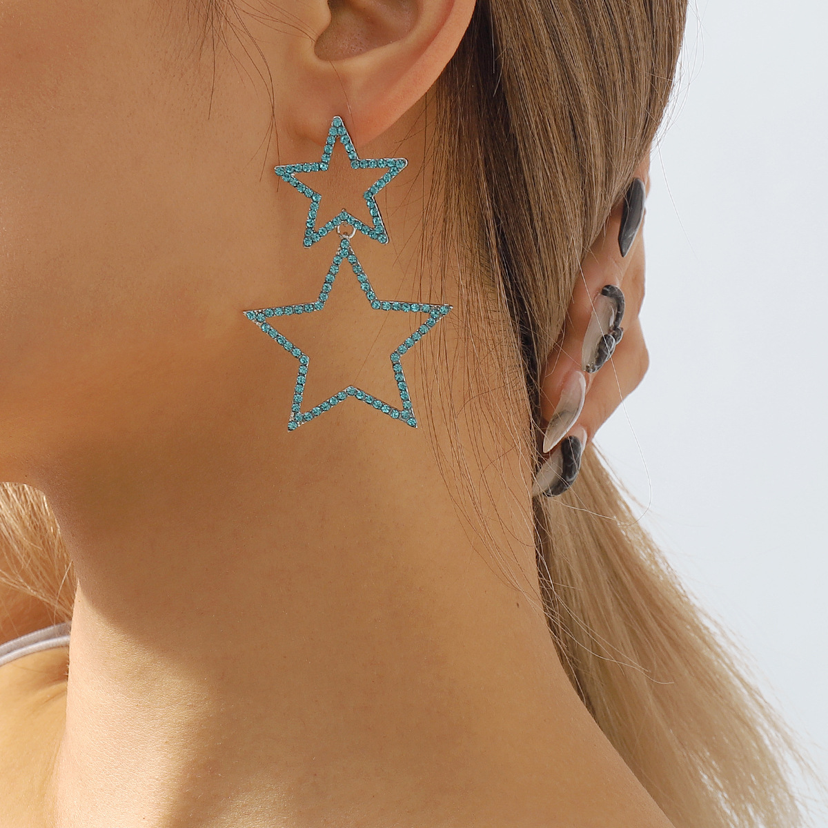 Double rhinestone earrings with five-pointed star