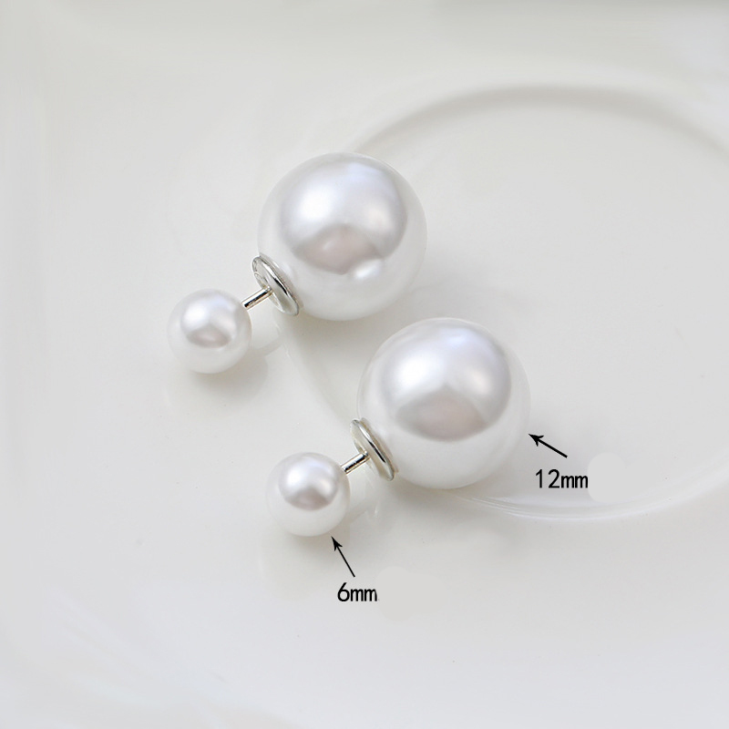 Double-sided pearl stud earrings