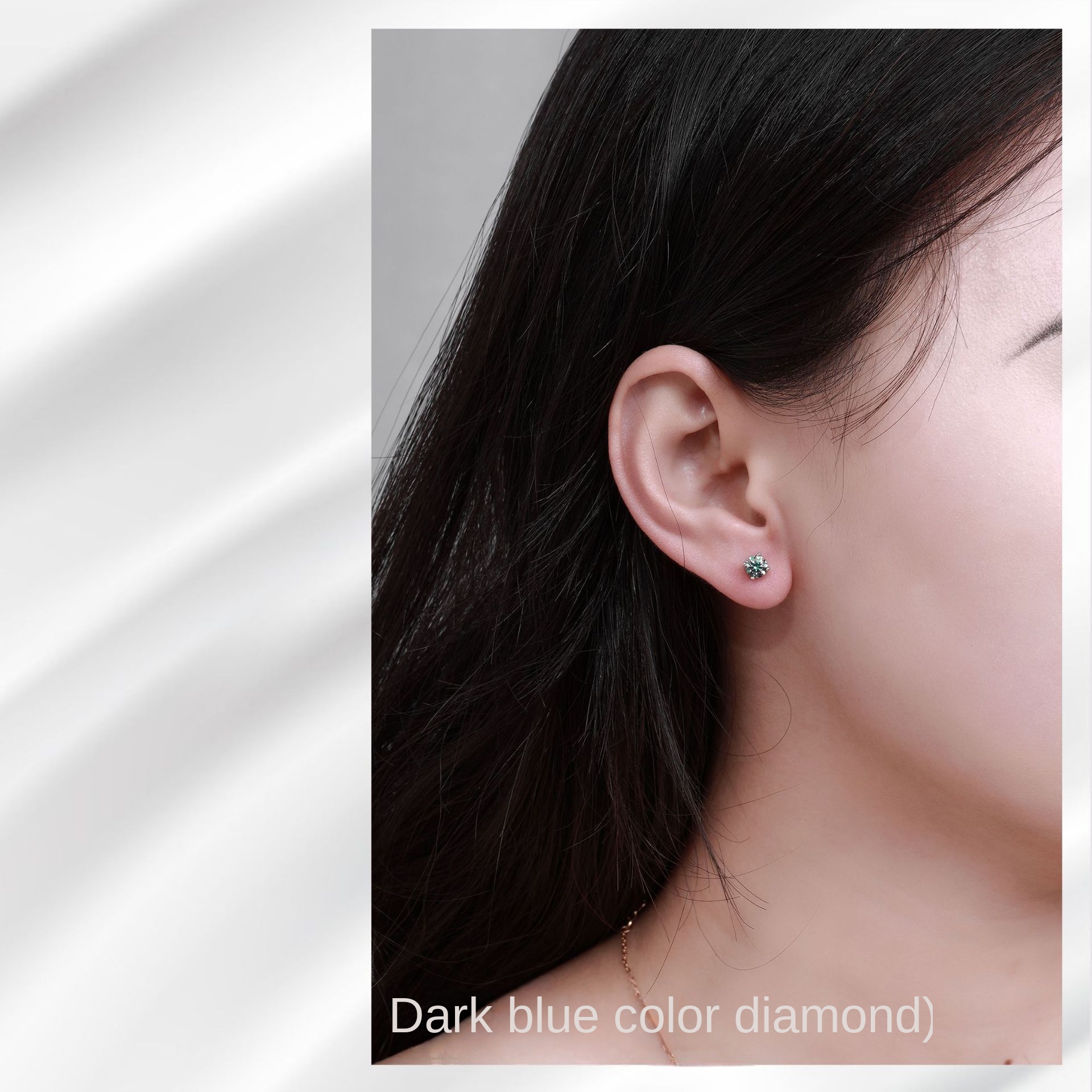 Four jaw Mossan stud earrings