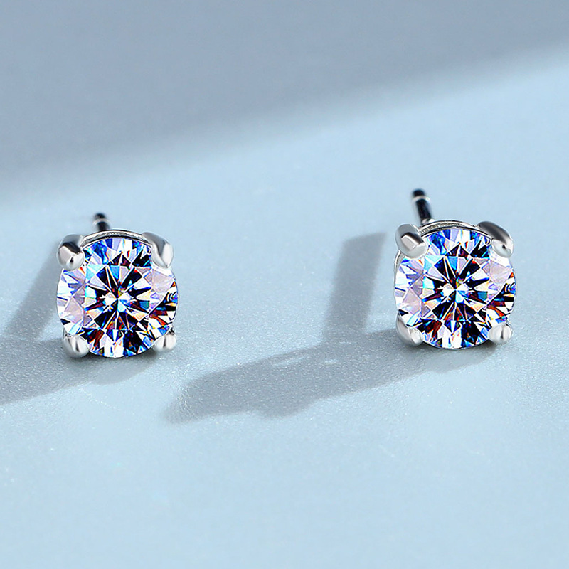 Four jaw Mossan stud earrings