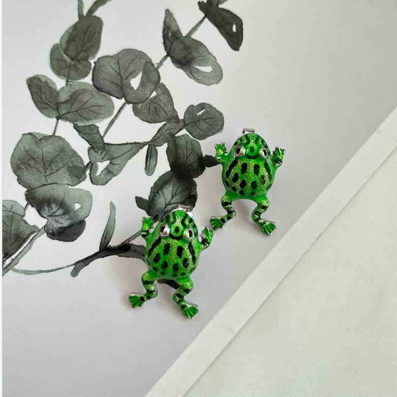 Frog earrings Cute animal studs