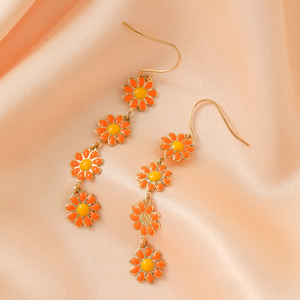 Little fresh Daisy drop oil colored earrings