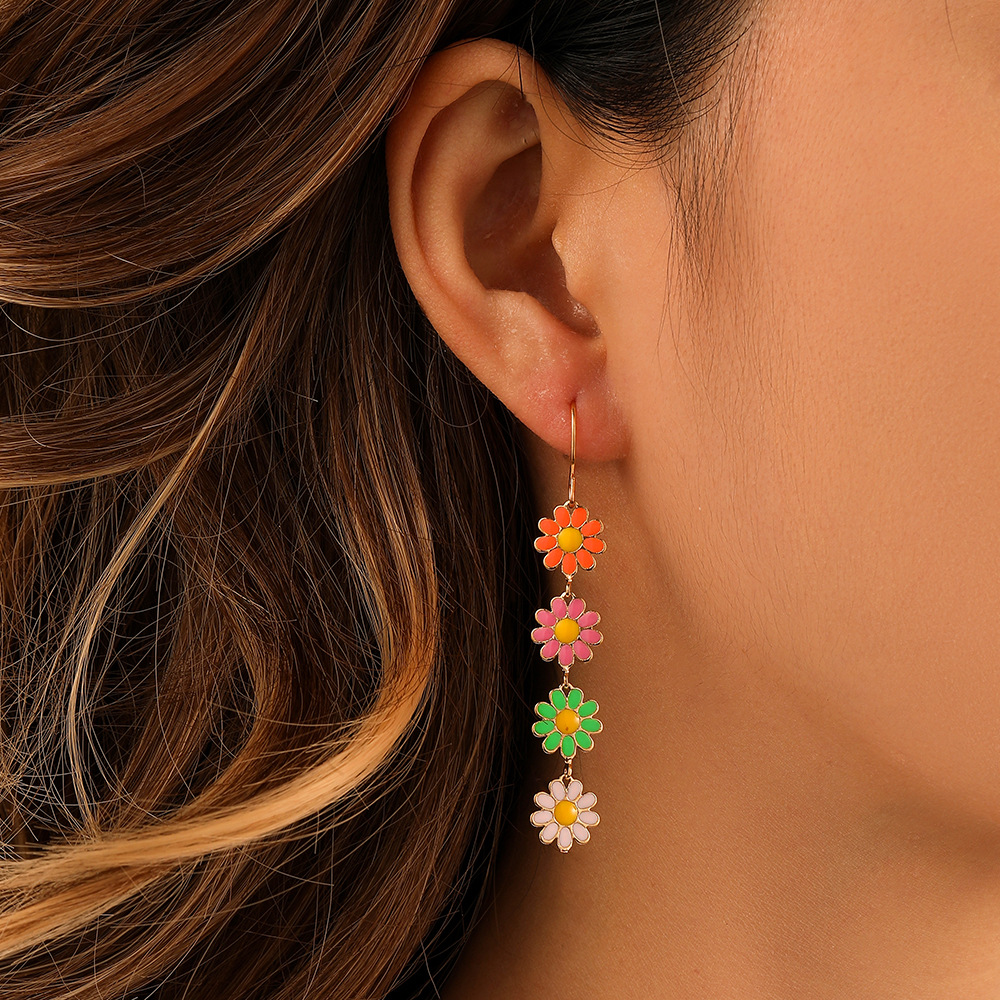 Little fresh Daisy drop oil colored earrings