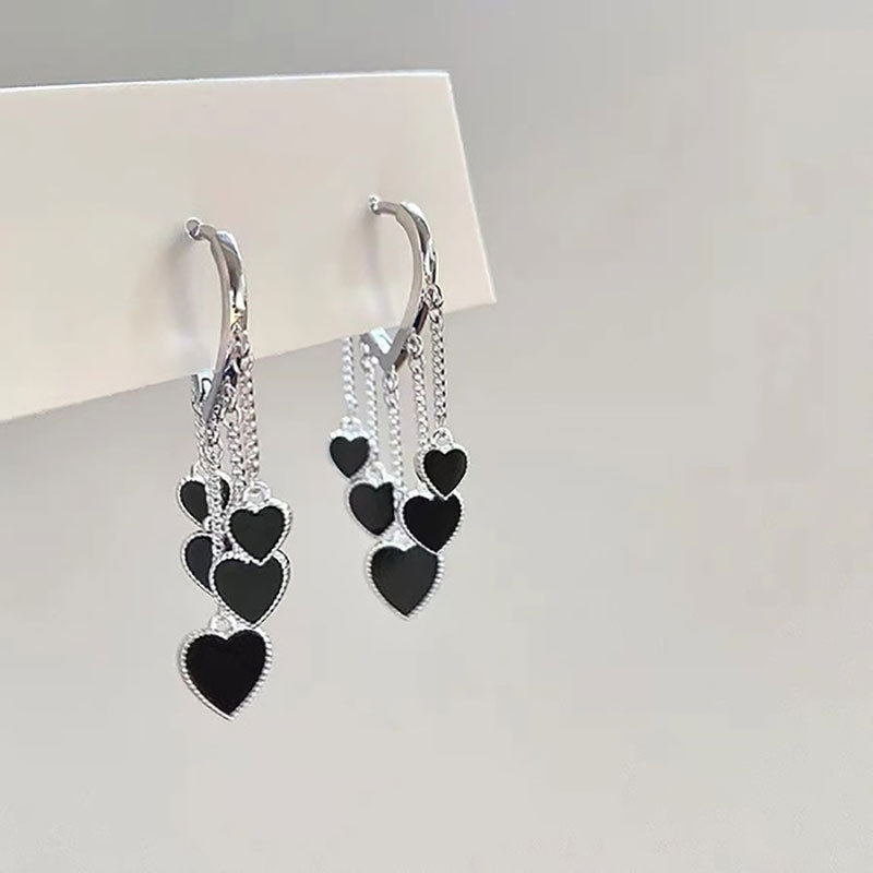 New Korean black love earrings