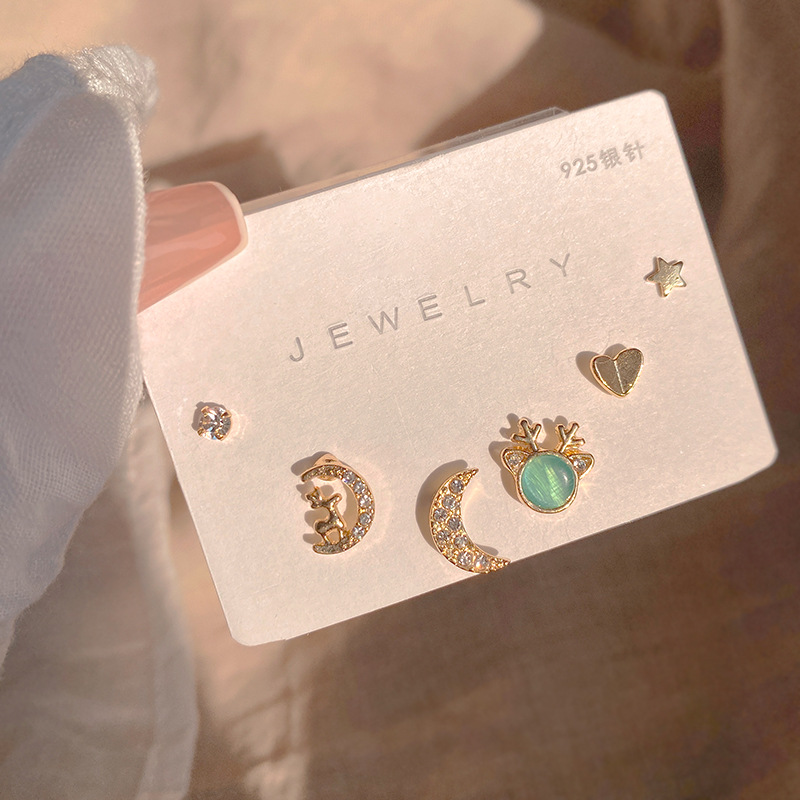 One week compact stud set with premium earrings