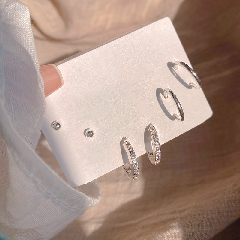 One week compact stud set with premium earrings