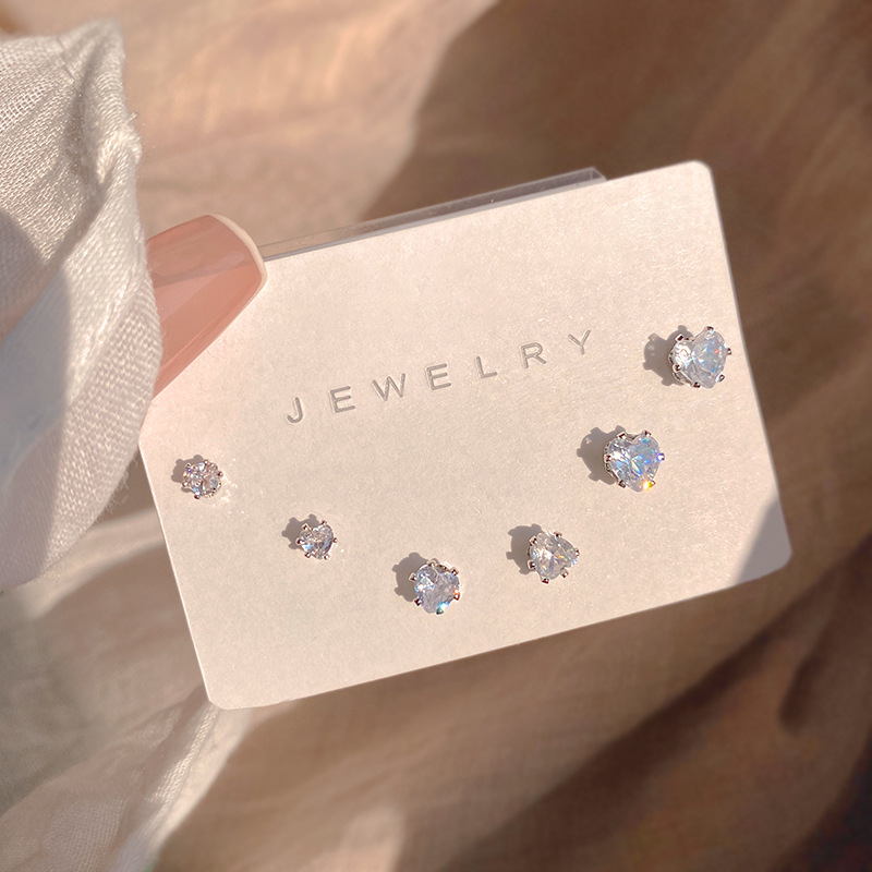 One week compact stud set with premium earrings