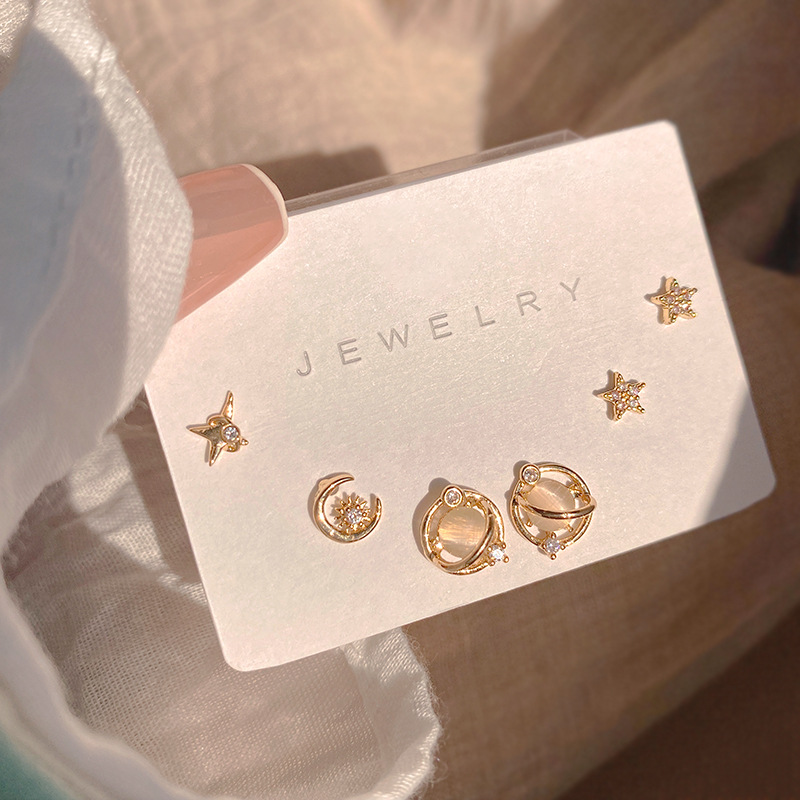 One week compact stud set with premium earrings