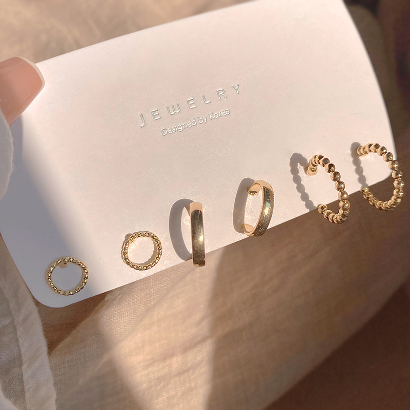 One week compact stud set with premium earrings