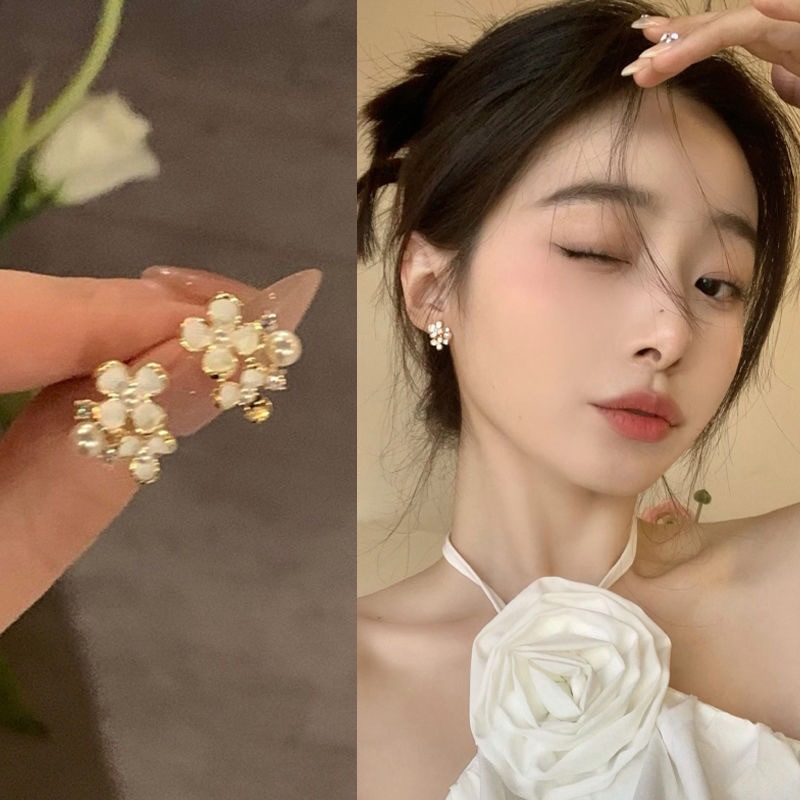 S925 Silver Needle French sweet maiden flower forest earrings