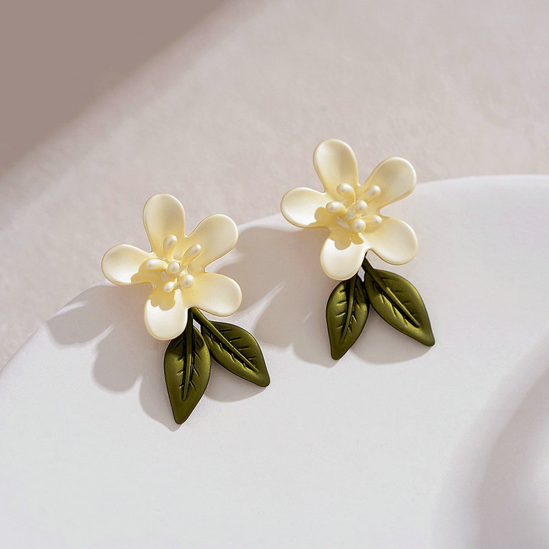 S925 Silver Needle French sweet maiden flower forest earrings