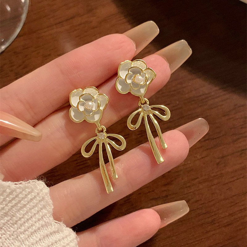 S925 Silver Needle French sweet maiden flower forest earrings