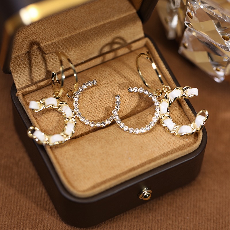 S925 Silver Needle Light luxury girl double C braided ear clip