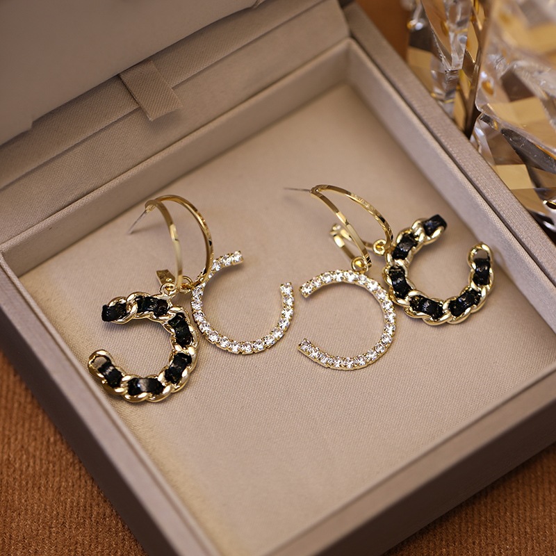 S925 Silver Needle Light luxury girl double C braided ear clip