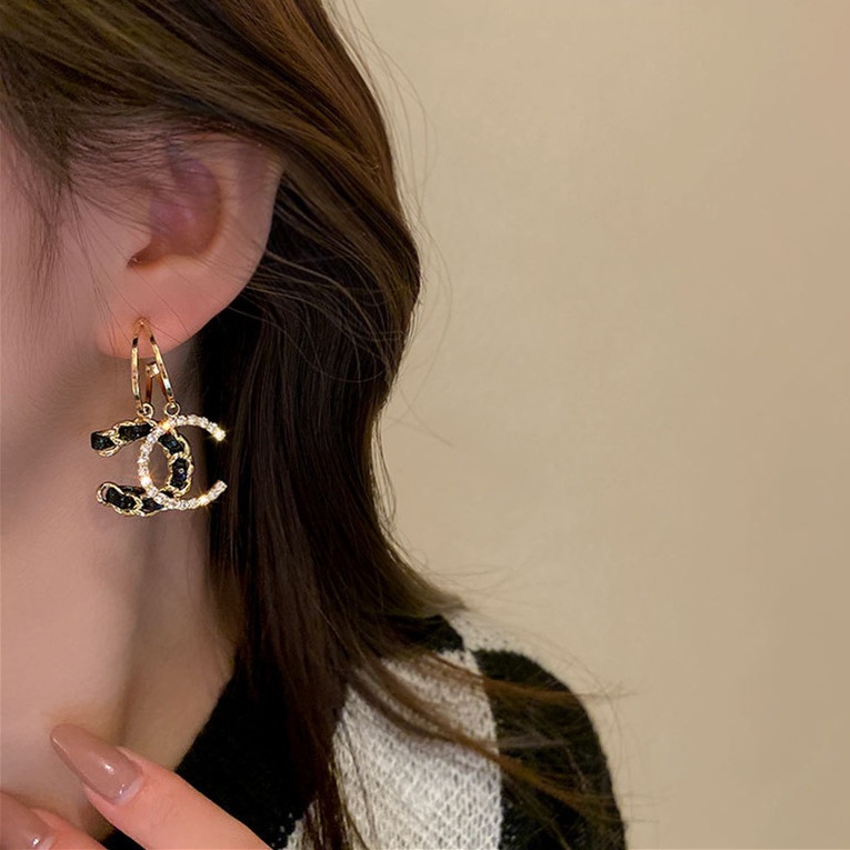 S925 Silver Needle Light luxury girl double C braided ear clip