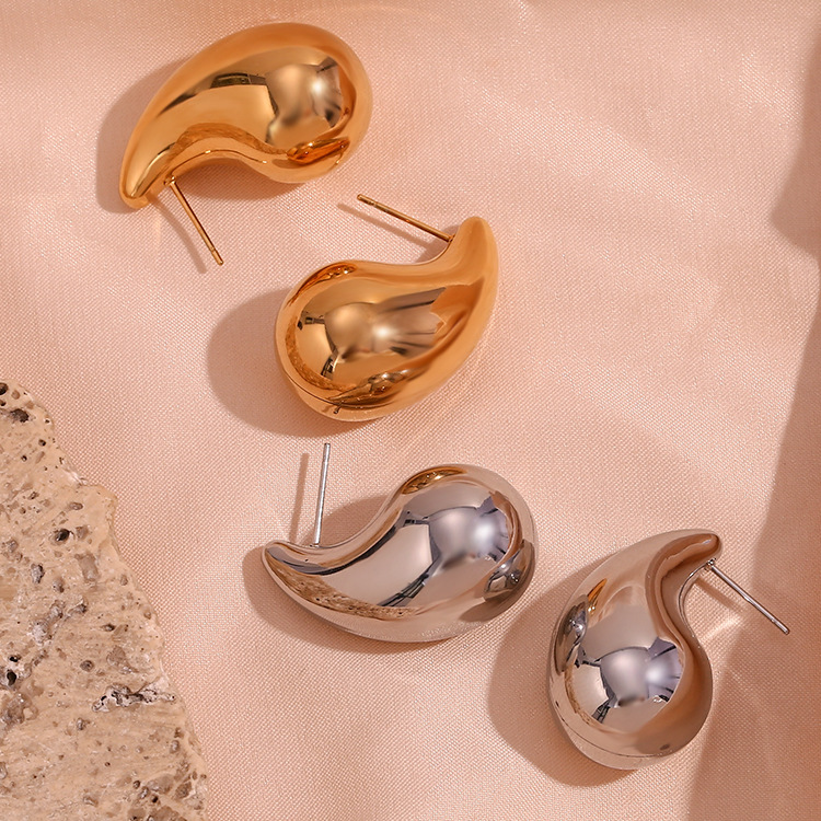 Smooth water drop earrings stainless steel plated 18-karat gold stud earrings