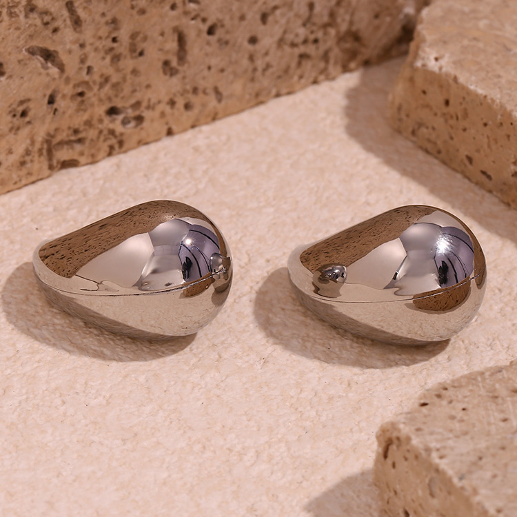 Smooth water drop earrings stainless steel plated 18-karat gold stud earrings