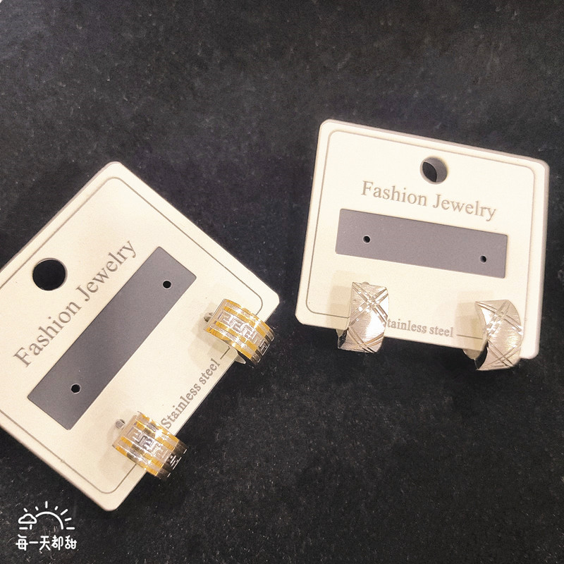 Titanium steel ear buckle for both men and women for allergy prevention