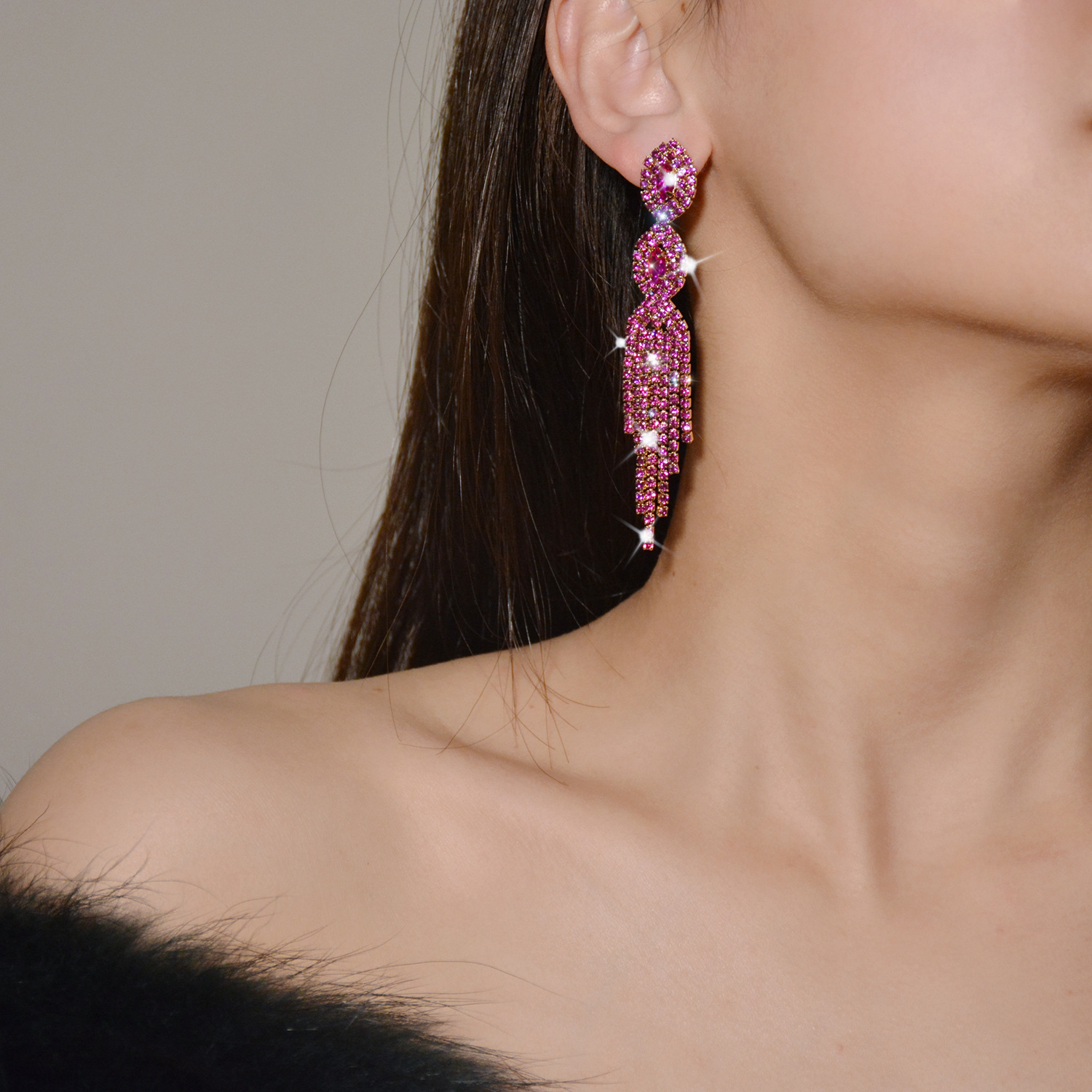 Ultra light luxe fringe chain full of diamond stud earrings