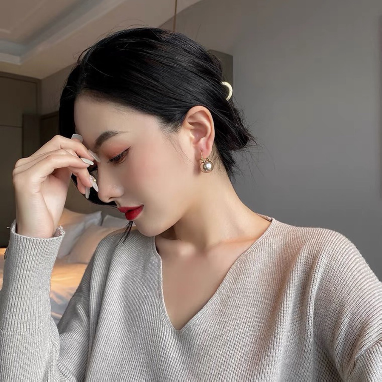 Vintage pearl earrings for women