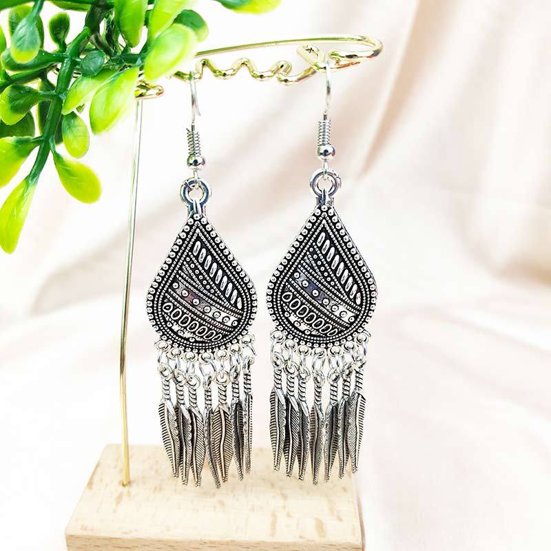 Vintage turquoise earrings with silver fringe