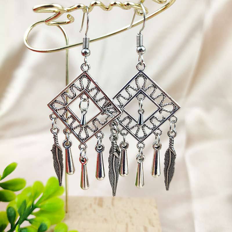 Vintage turquoise earrings with silver fringe