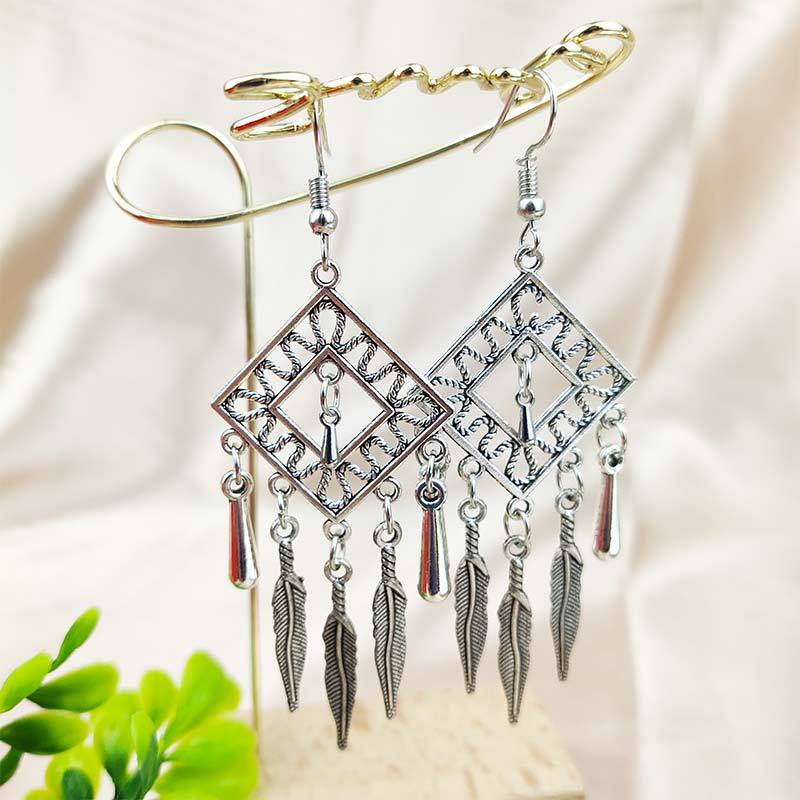 Vintage turquoise earrings with silver fringe