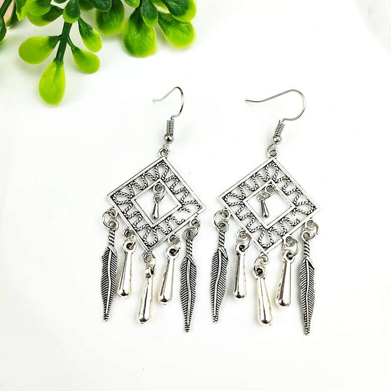 Vintage turquoise earrings with silver fringe