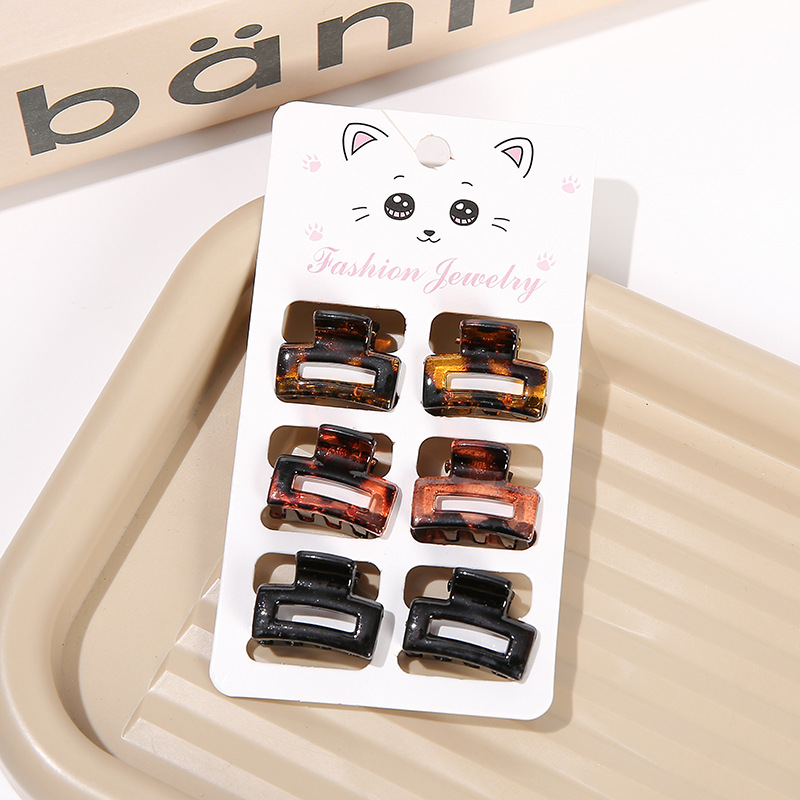 6 cardstock amber cute mini grab clips for children’s hair in pigtails