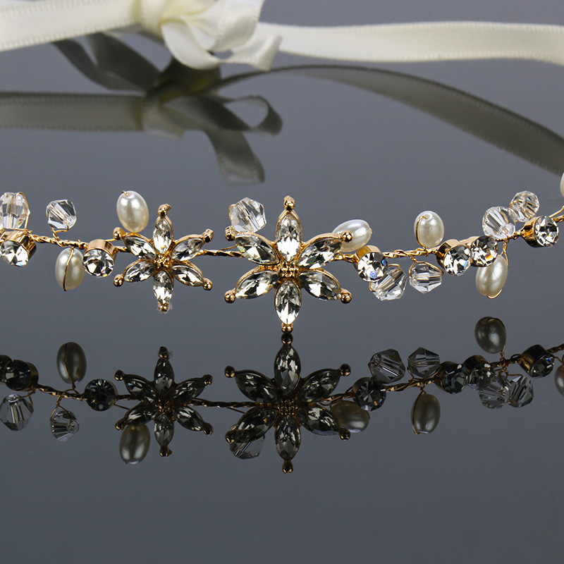 Alloy rhinestone headband white wedding accessories