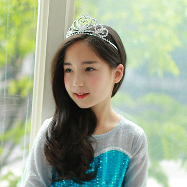 Bridal tiara with diamond claw chain