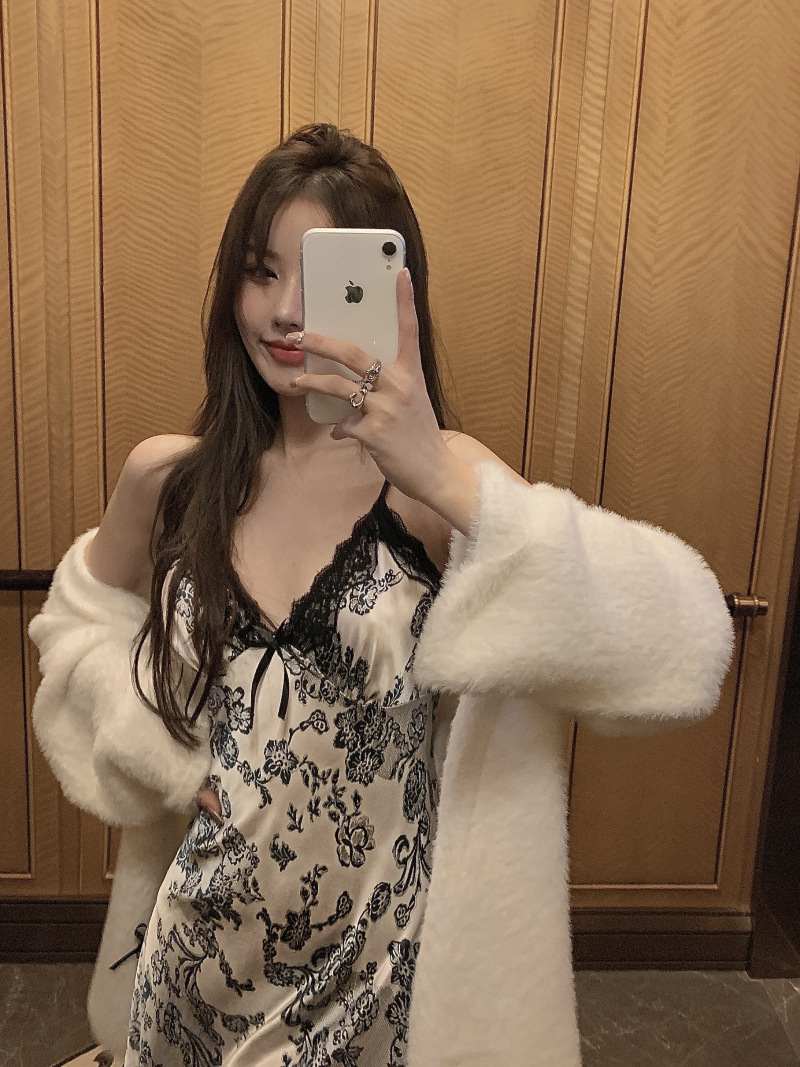 Camisole pajamas high satin nightdress