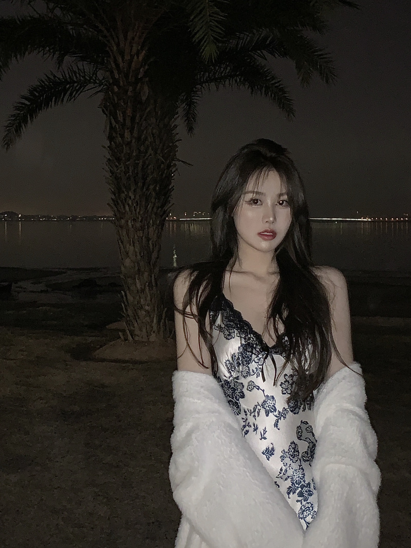 Camisole pajamas high satin nightdress