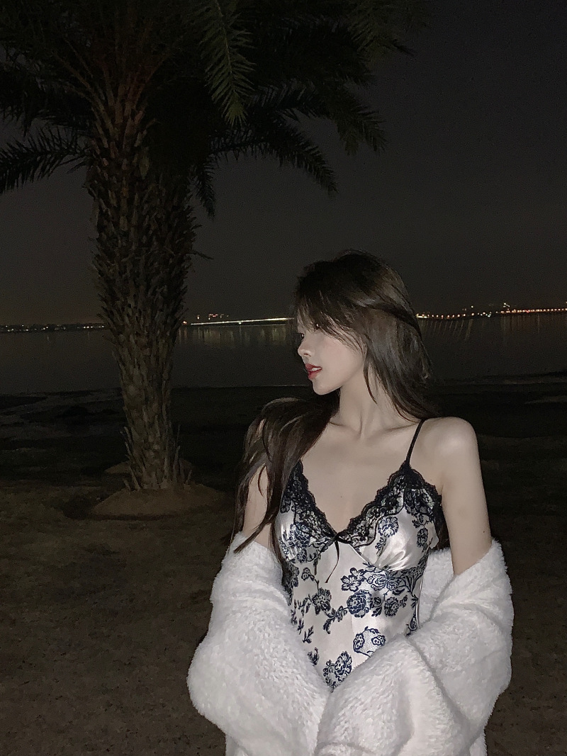 Camisole pajamas high satin nightdress